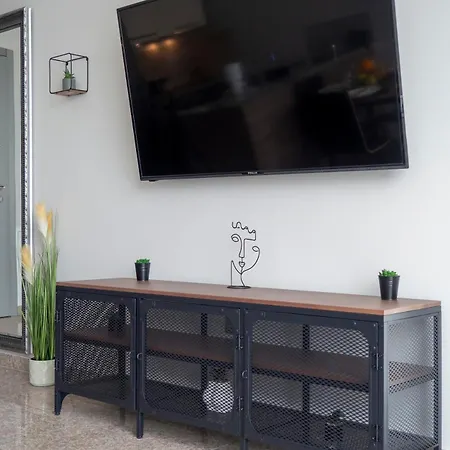 Apartment Cozy & Parking Next To St Sophia Hospital *